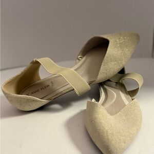 Anne Klein Orsolo Mary Jane Beige/Gold Sparkle Women's Flats Size 8.5